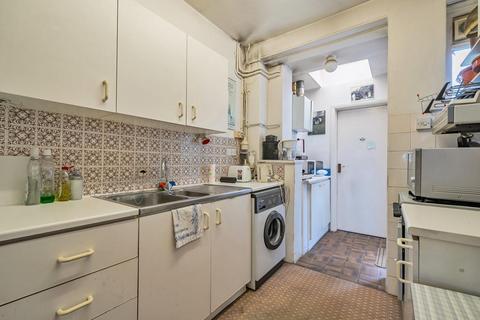 91 Toynbee Road, London, SW20 8SJ
