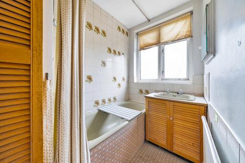 91 Toynbee Road, London, SW20 8SJ