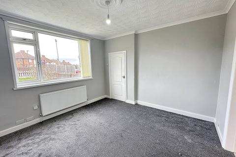 3 bedroom semi-detached house to rent, Chestnut Avenue, Beighton, Sheffield S20