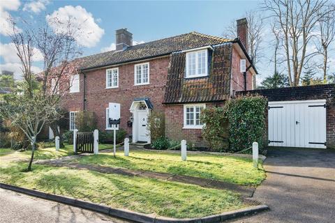 78 Orchards Way, Southampton, SO17 1RE