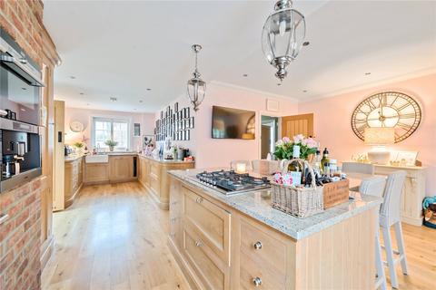 78 Orchards Way, Southampton, SO17 1RE