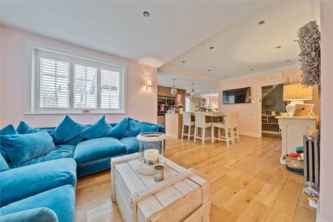 78 Orchards Way, Southampton, SO17 1RE