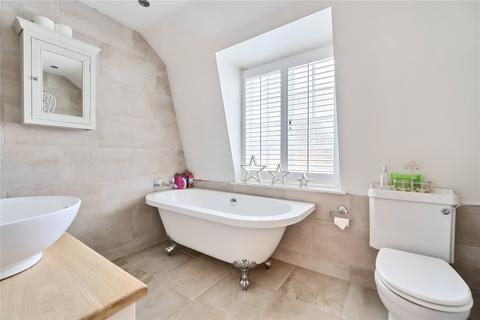 78 Orchards Way, Southampton, SO17 1RE