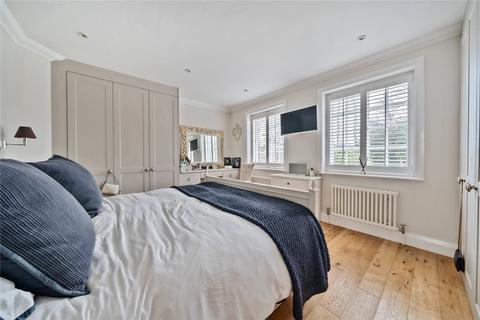 78 Orchards Way, Southampton, SO17 1RE