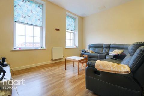 2 bedroom apartment for sale, Beauvais Square, Shortstown