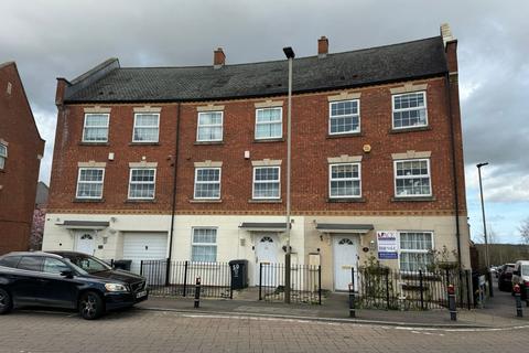 4 bedroom terraced house for sale - Hamilton Circle,  Leicester, LE5