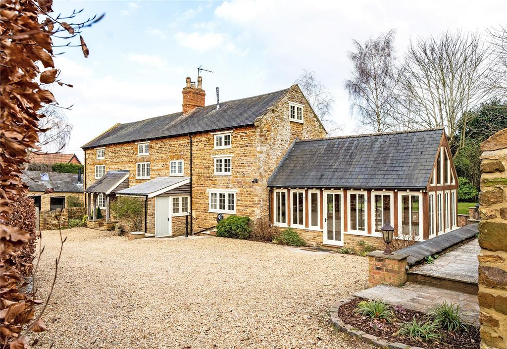 West End, Scaldwell, Northamptonshire, NN6 5 bed detached house for