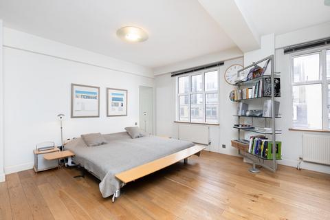2 bedroom flat for sale, Hallam Street, London, W1W