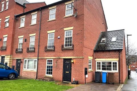 6 bedroom semi-detached house to rent - Fay Crescent, Sheffield S9