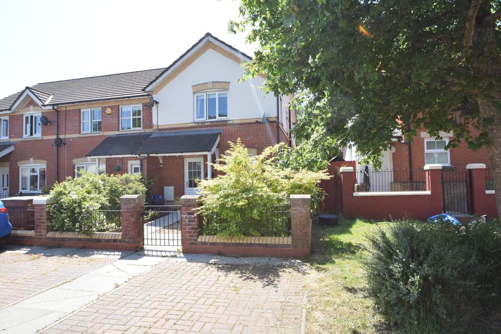 Clos Afon Llwyd, Pontypool, Torfaen, NP4 3 bed end of terrace house for