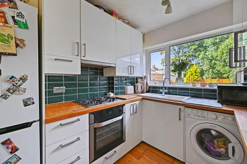 131 Culvers Avenue, Carshalton, SM5 2BA