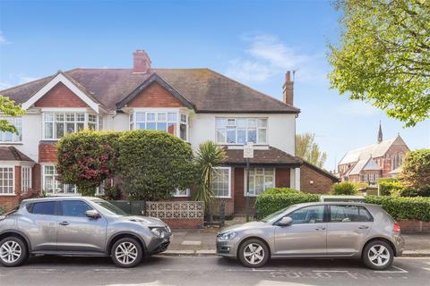 4 bedroom flat for sale, New Church Road, Hove, BN3 4FN