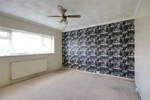 2 bedroom flat for sale, St Bernards Court, Sompting Road, Lancing, West Sussex, BN15