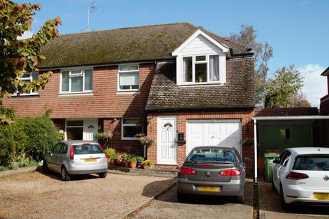 Studio for sale, 54a Vicarage Road, Staines-Upon-Thames, Middlesex, TW18