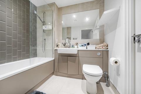 2 bedroom apartment for sale, Caversham Road, Beaufort Park, NW9