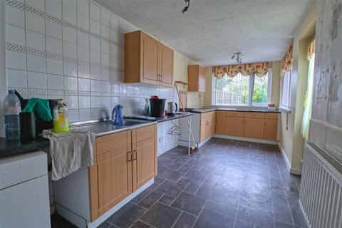 2 bedroom bungalow for sale, Little Clacton CO16