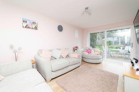48 Waterside, Willesborough, Ashford, TN24 0AX