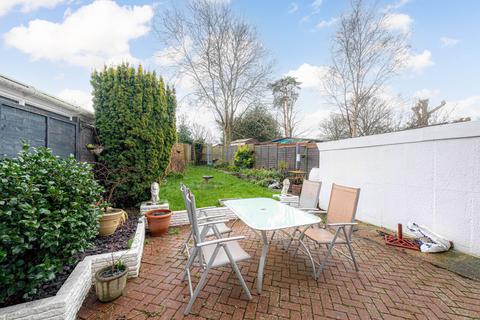 48 Waterside, Willesborough, Ashford, TN24 0AX