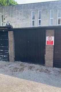 Parking to rent, Garage 34 At Dovehouse Close, M45