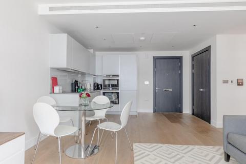 2 bedroom flat for sale, Altissima House, Battersea, London, SW11