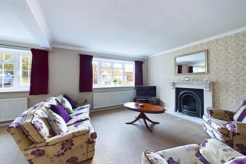 3 bedroom detached house to rent, Lower Stanley Road, High Wycombe HP12