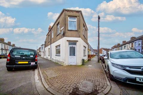 3 bedroom end of terrace house for sale, Cardiff, Cardiff CF11