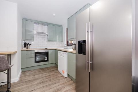 4 bedroom flat to rent, 1403L West Bryson Road, Edinburgh, EH11 1EH