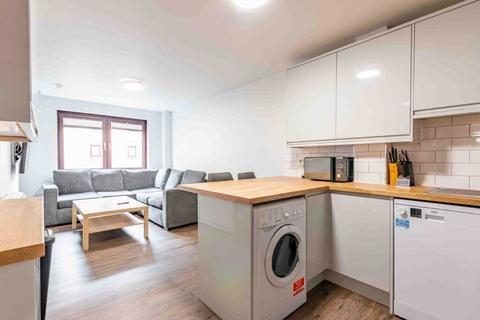 4 bedroom flat to rent, 1424L West Bryson Road, Edinburgh, EH11 1EH