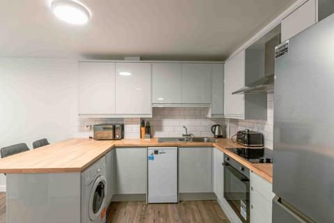 4 bedroom flat to rent, 1424L West Bryson Road, Edinburgh, EH11 1EH