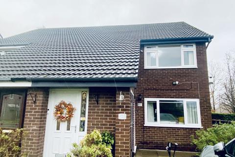 2 bedroom flat for sale - Field Vale Drive, Stockport, Greater Manchester, SK5 6XZ
