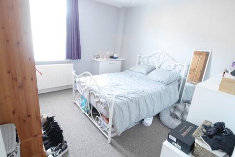 2 bedroom ground floor maisonette for sale, Monkton Street, Ryde, Isle Of Wight. PO33 2BB