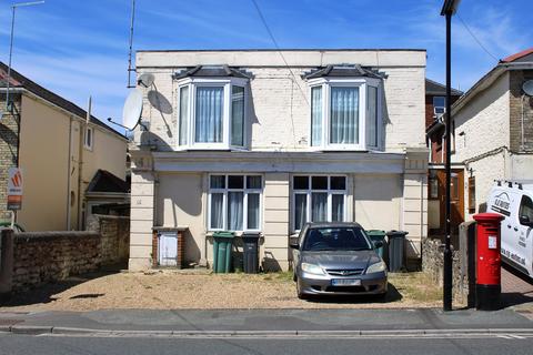 2 bedroom ground floor maisonette for sale, Monkton Street, Ryde, Isle Of Wight. PO33 2BB