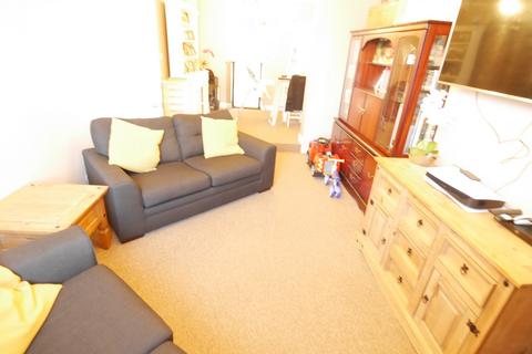 2 bedroom ground floor maisonette for sale, Monkton Street, Ryde, Isle Of Wight. PO33 2BB