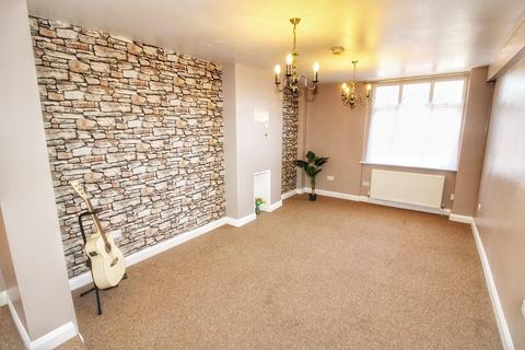 2 bedroom ground floor maisonette for sale, Monkton Street, Ryde, Isle Of Wight. PO33 2BB