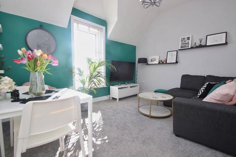 1 bedroom apartment for sale, Westgate Bay Avenue, Westgate-on-Sea