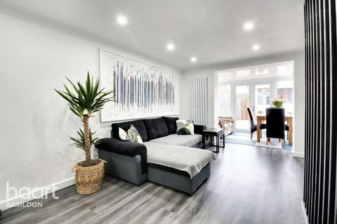 11 Ascot Grove, Basildon, SS14 1GG