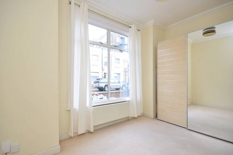 1 bedroom flat to rent, Vale Grove, Acton, London, W3