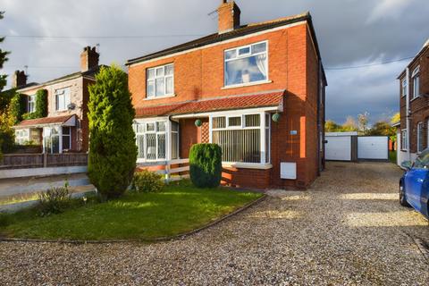 2 bedroom semi-detached house for sale, Moorwell Road, Scunthorpe DN17