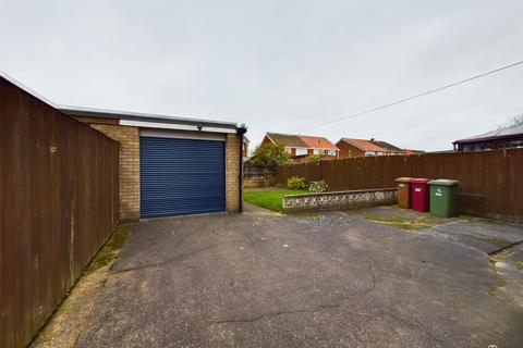 3 bedroom semi-detached house for sale, Rochdale Road , Scunthorpe DN16