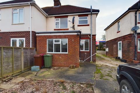 3 bedroom semi-detached house for sale, Roxby Road, Scunthorpe DN15