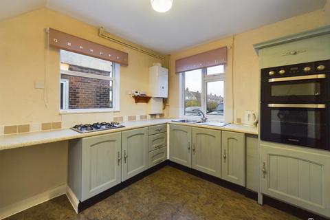 3 bedroom semi-detached house for sale, Roxby Road, Scunthorpe DN15