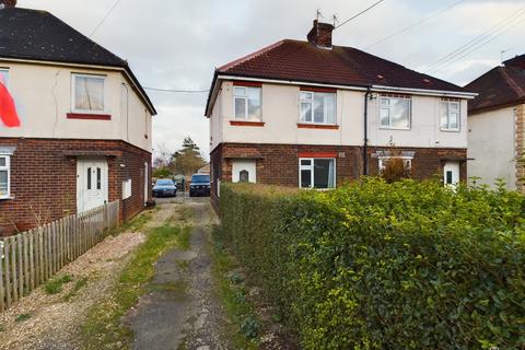 3 bedroom semi-detached house for sale, Roxby Road, Scunthorpe DN15