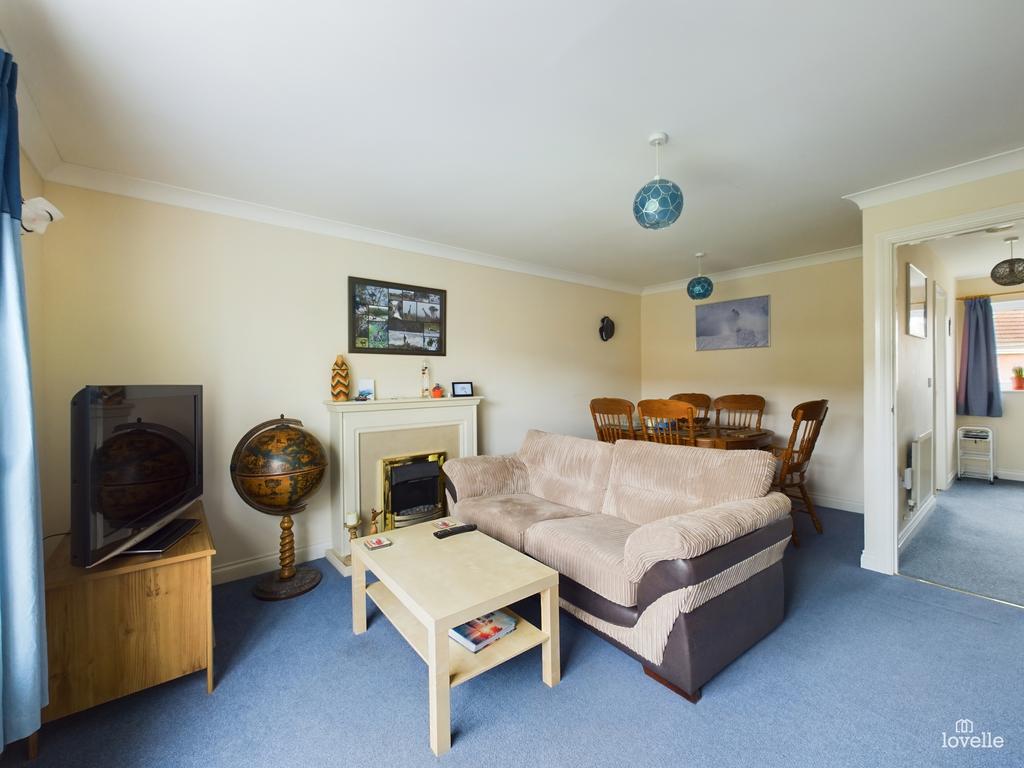 Swift Drive, Brigg DN20 3 bed terraced house for sale £175,000