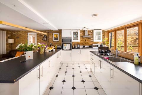 45 Coborn Road, London, E3 2DA