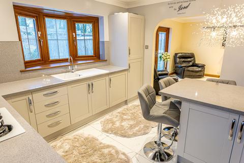 Pasadena Silver Street, Stainforth, Doncaster, DN7 5AJ