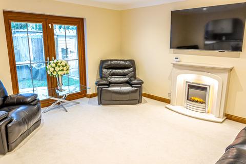 Pasadena Silver Street, Stainforth, Doncaster, DN7 5AJ