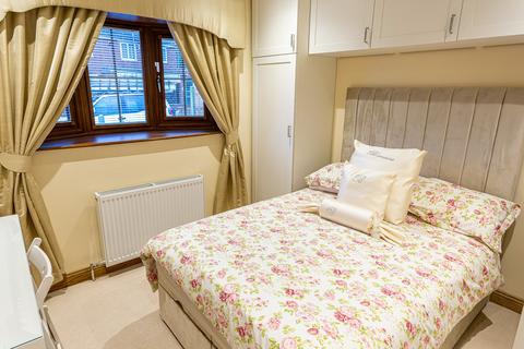 Pasadena Silver Street, Stainforth, Doncaster, DN7 5AJ