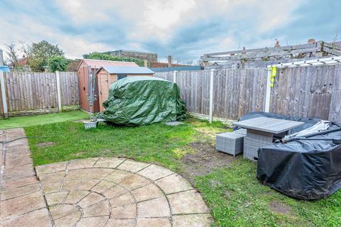 Pasadena Silver Street, Stainforth, Doncaster, DN7 5AJ