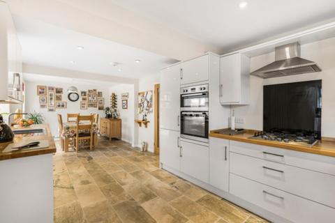 22 Edinburgh Drive, Kidlington, OX5 2JF
