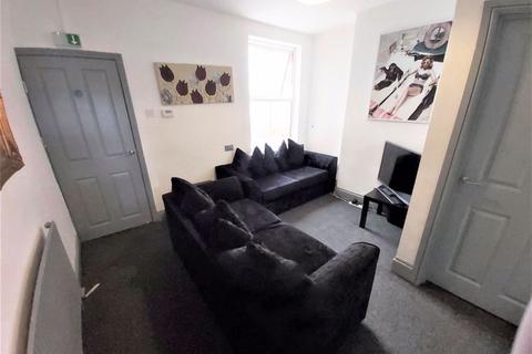 4 bedroom house share to rent, Mcintyre Road, Worcester WR2